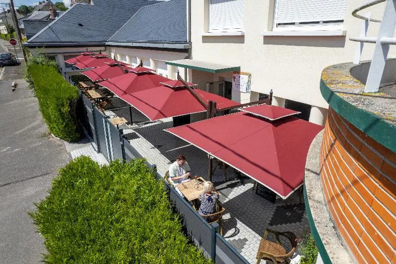 LOGIS - Hôtel Restaurant Du Canard