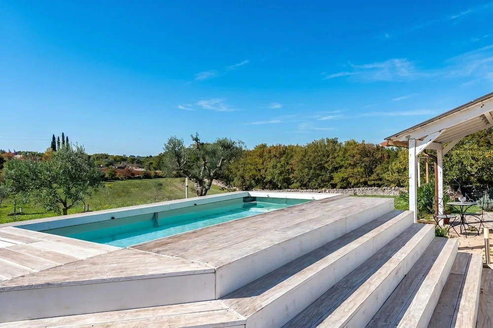Trullo Conosolo With Pool
