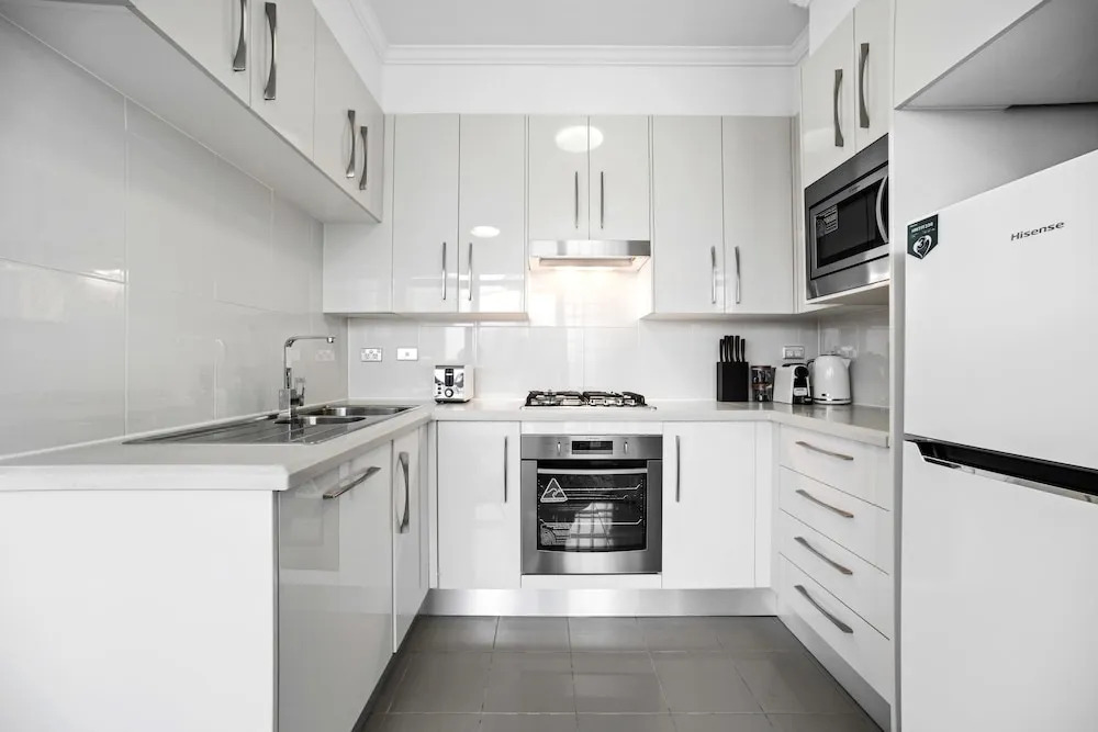 Stylish and Spacious Apt with Double Living Room