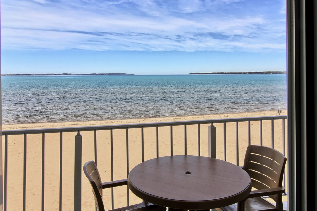 The Beach Haus - Traverse City