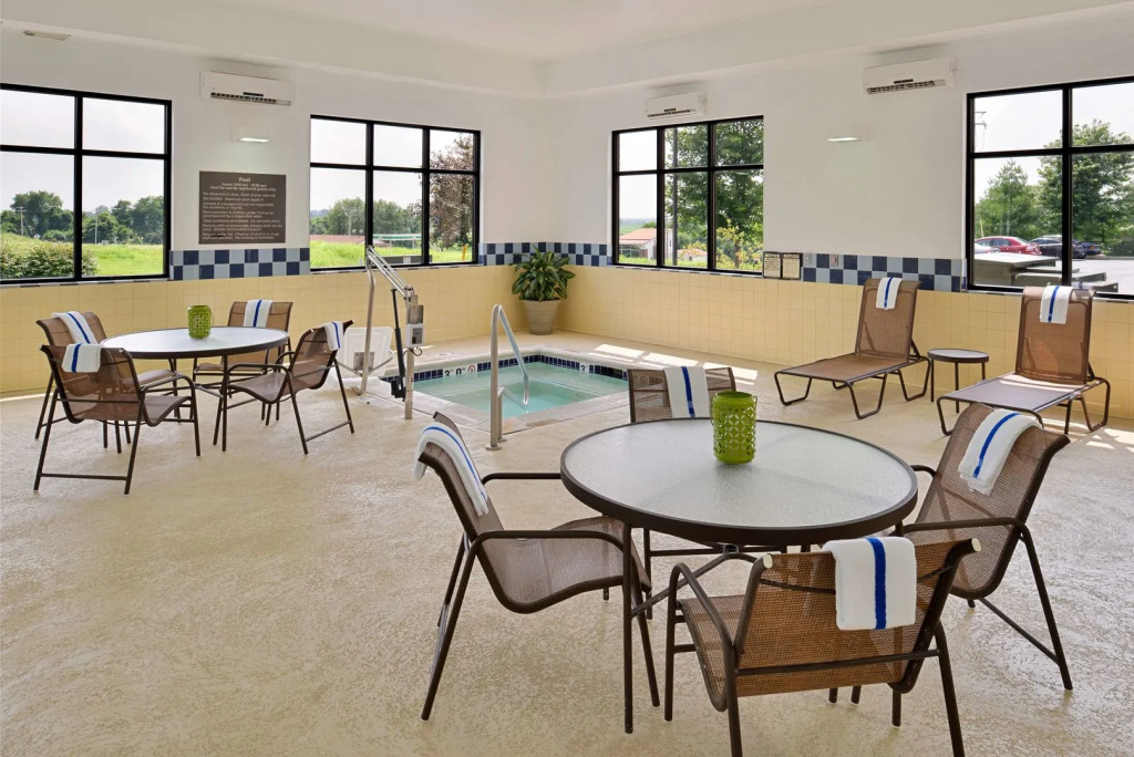 Hampton Inn & Suites St. Louis - Edwardsville