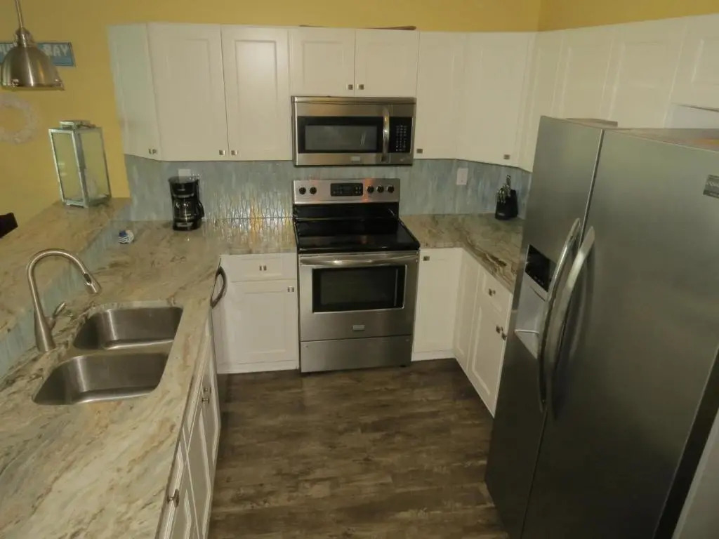 Put-in-Bay Waterfront Condo #208