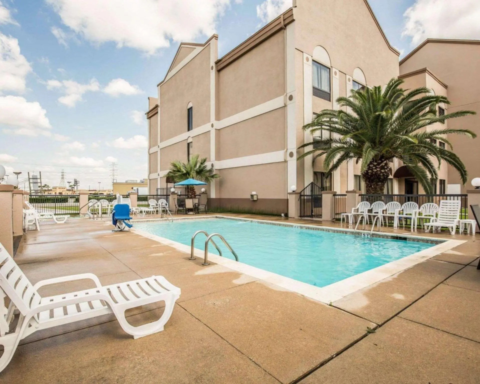 Spark by Hilton Stafford Sugar Land