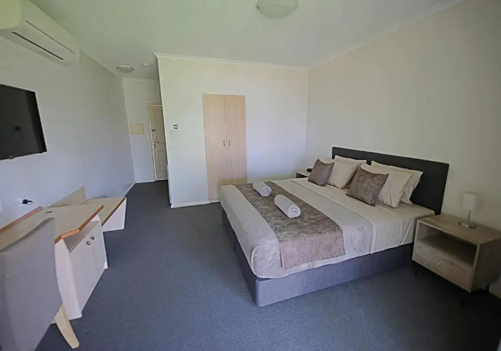 Lakeview Apartments