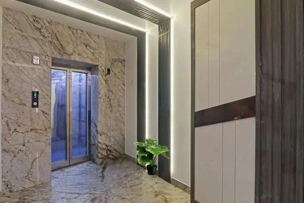 Townhouse 1160 P s Palace