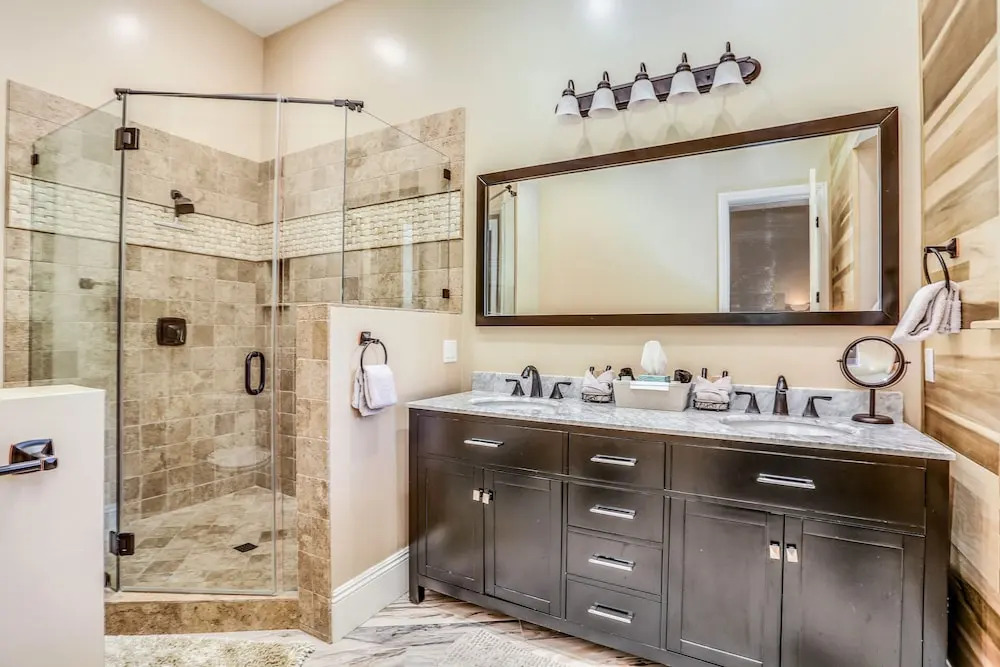 333 Valmonte Sur Home 5 Bedrooms 5.5 Bathrooms Home