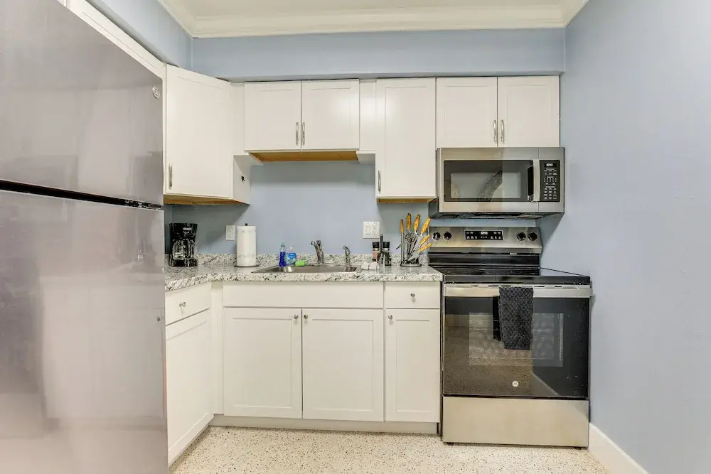 Walk to Beaches & Gulf: Indian Rocks Beach Duplex!