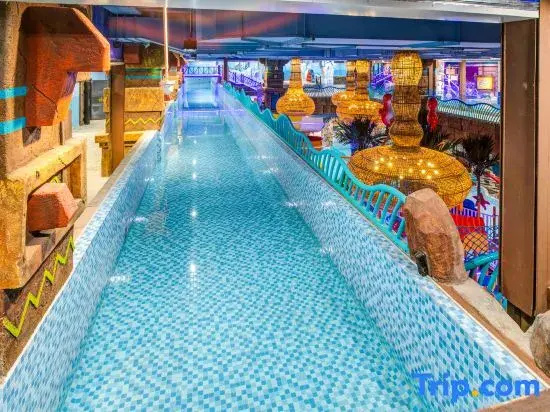 Yinhe Happy World Hotel