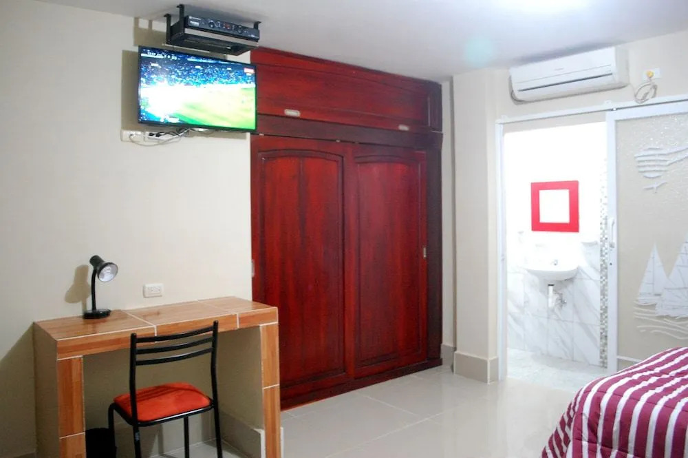 Hostal Sky