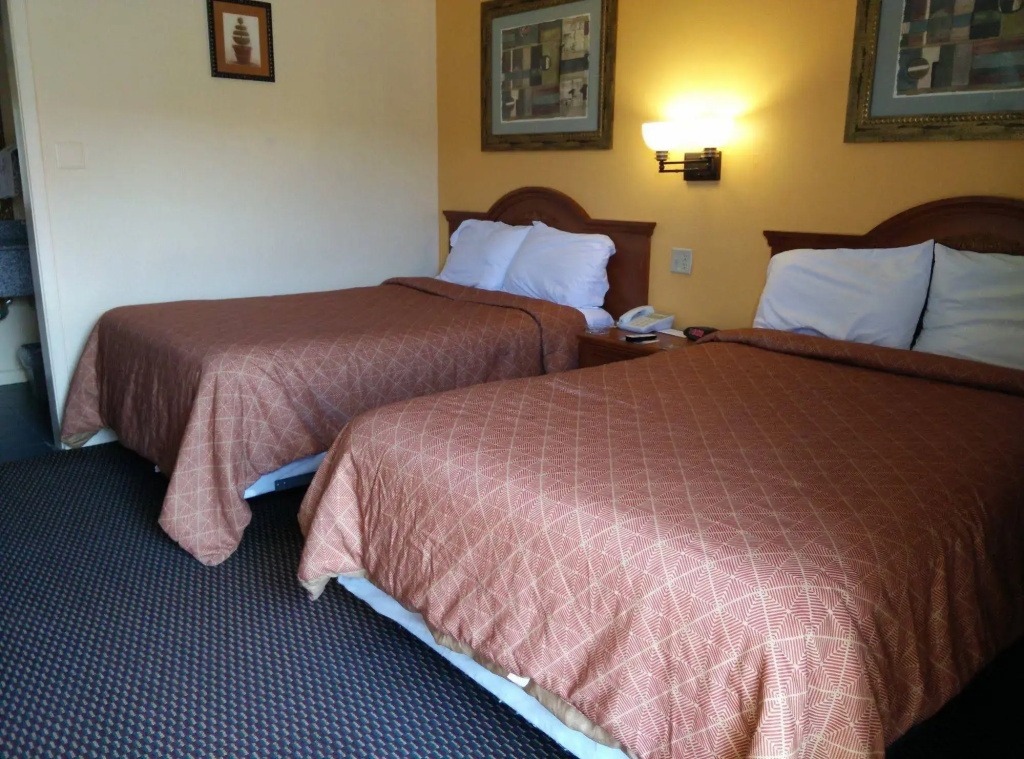 Budget Inn