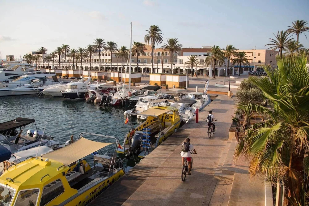 La Madrugada Formentera by Tentol Hotels