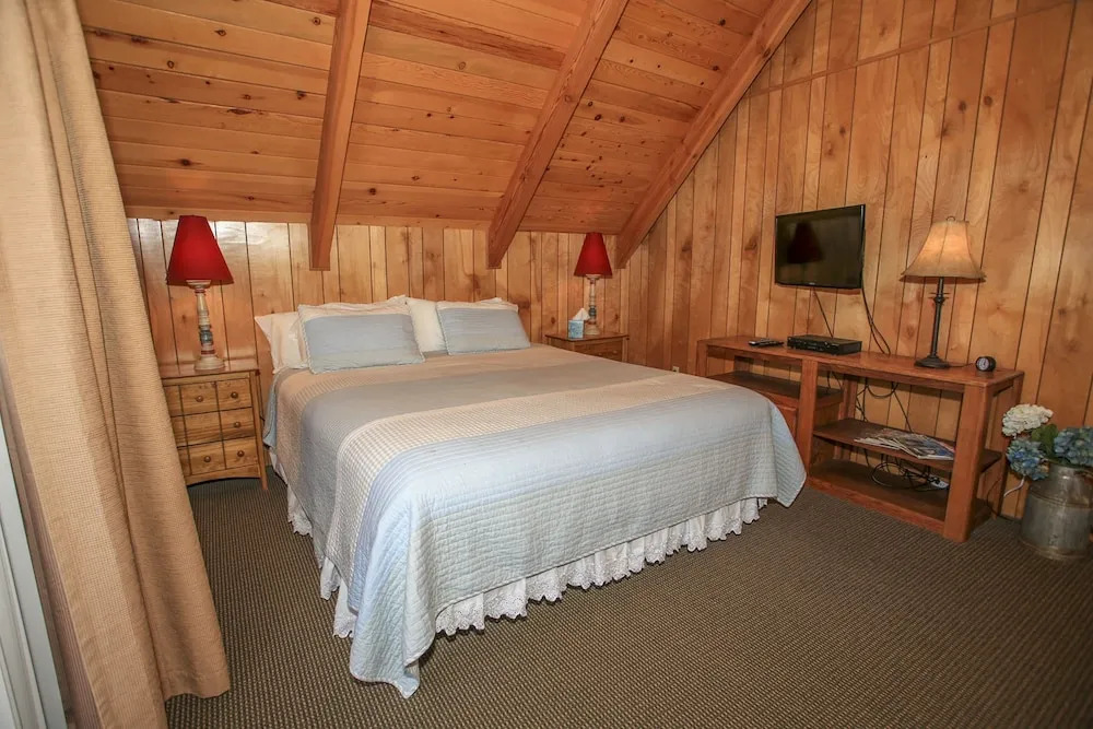 Wolf Road Retreat