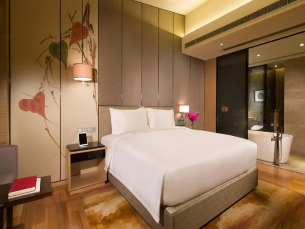 Cheery Dragon Canal Hotel Hangzhou - Intangible Cultural Heritage Hotel
