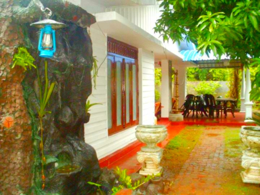 Rock Cascade Tourist Home & Cookery School