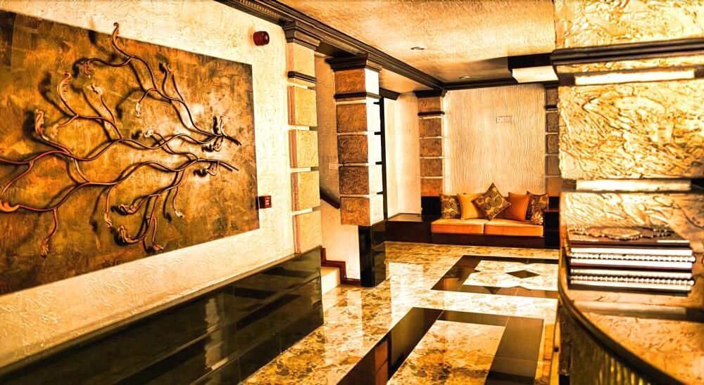 Ceylon City Hotel