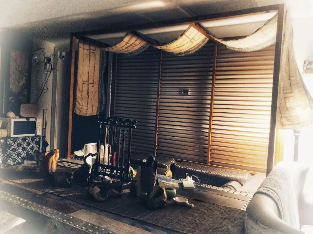 Yolo House