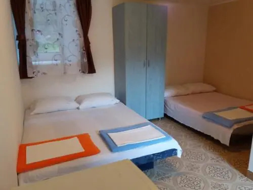 Stone Beach Apartments