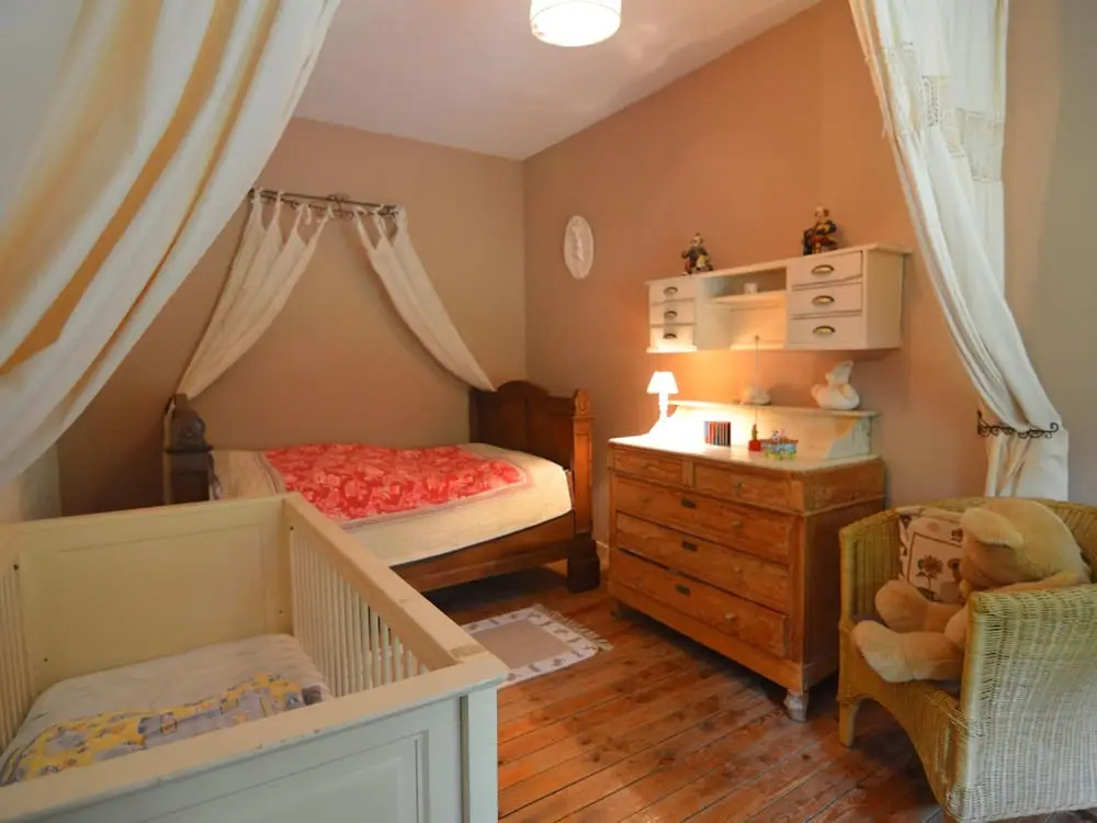 Bièvre Forest-Edge Retreat