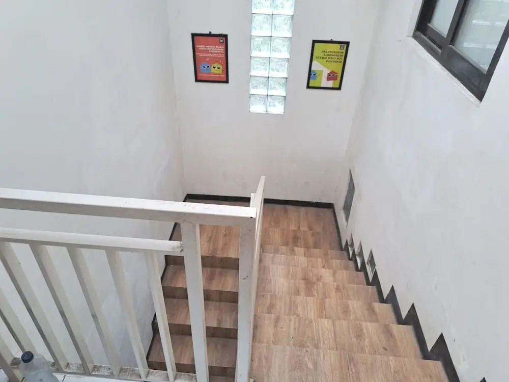 OYO LIFE 93634 Penginapan Dpalinggihan Syariah