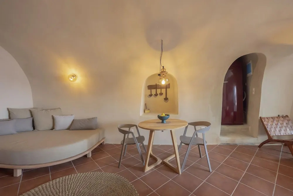Oia Waves Cave Houses