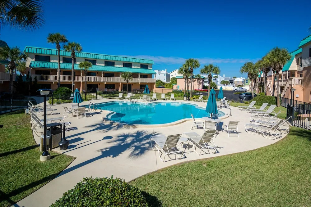 SEA Haven 115 [2/2] Free Activities! & Oceanfront Wifi Pool