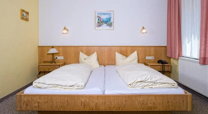 Hotel Zum Goldenen Hirsch