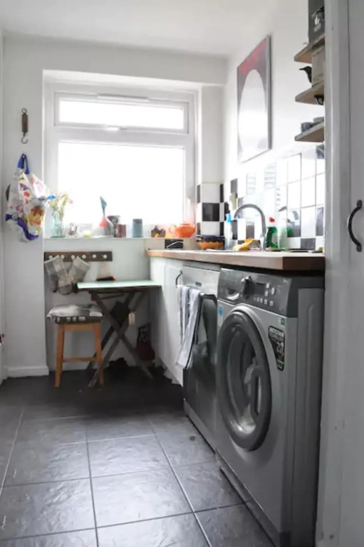 1 Bedroom Flat Near Battersea Park