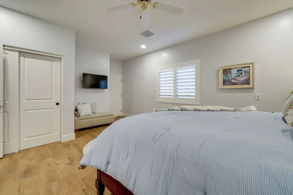 Private Pool & Hot Tub! Relaxing Mesa Apartment