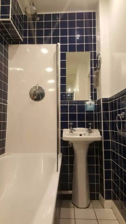 2 Bedroom Apartment 3 Minutes From Haymarket