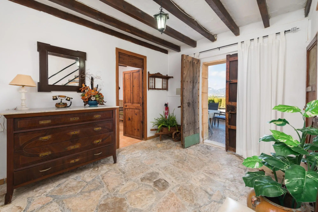 SON GUAL - Apartment with private pool in Inca. Free WiFi
