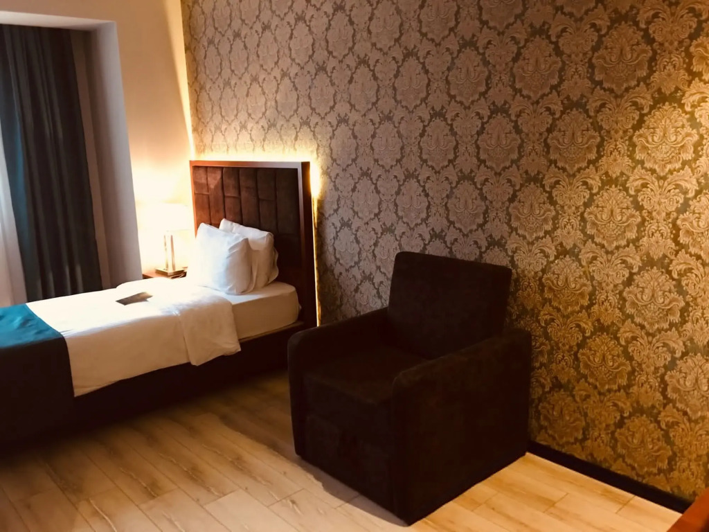 Grand Vaves Hotel