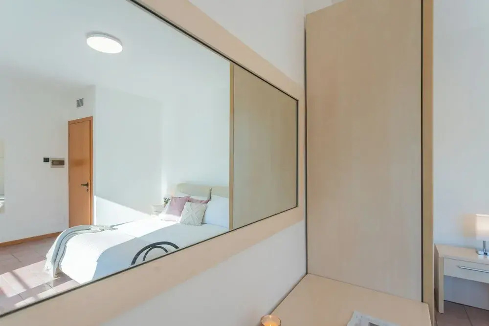 The Writers Nest Waterfront Villa by Rent All Como