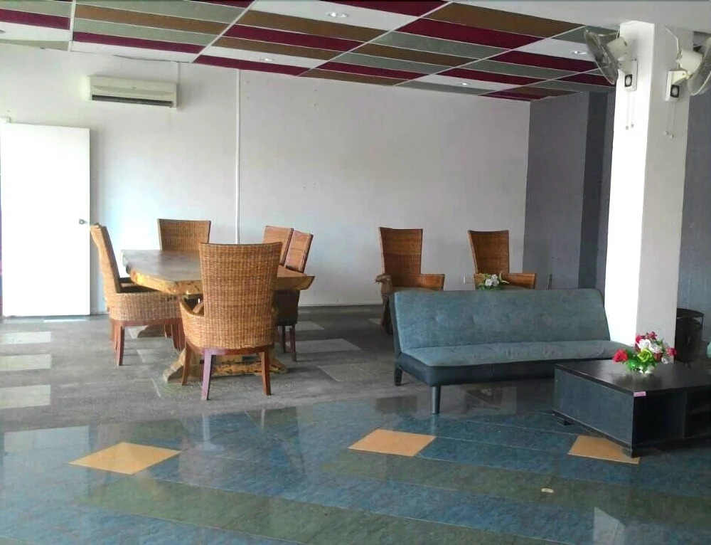 Century Rest Inn