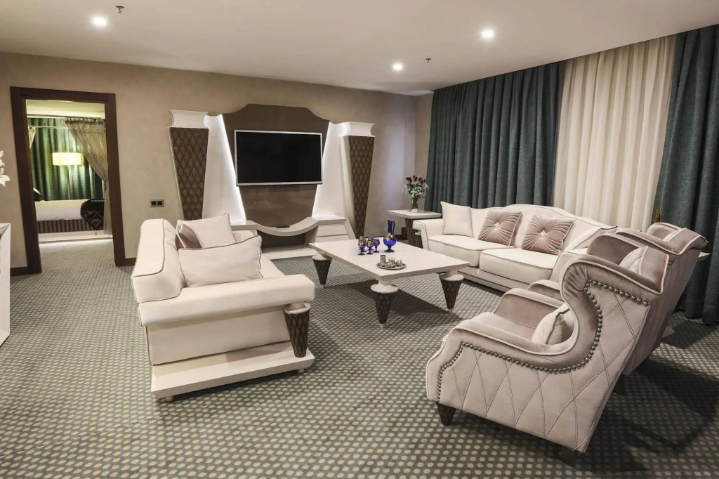 Nevali Hotel
