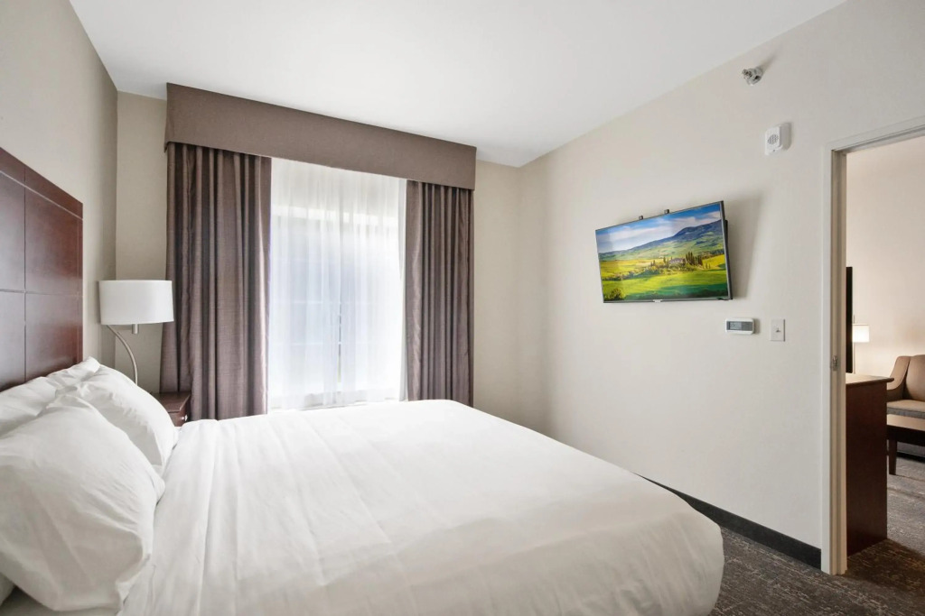 Cobblestone Hotel & Suites - Austin
