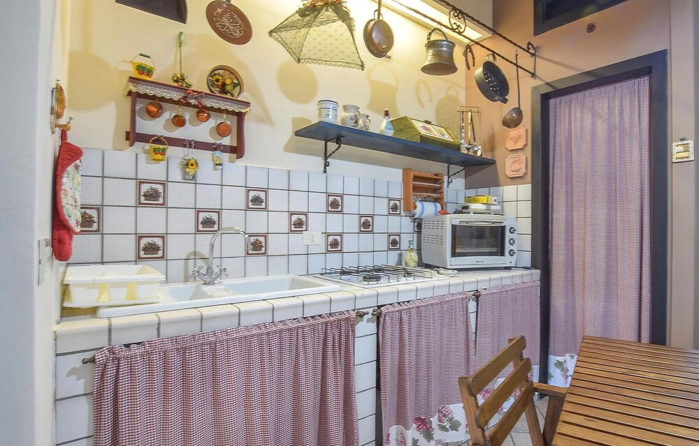 Stunning Home in Noto With 3 Bedrooms and Wifi