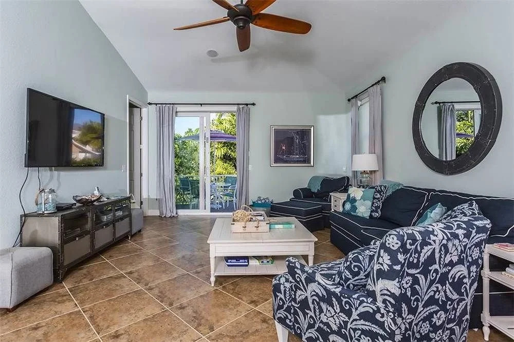 Sea la Vie 3 Br home with Pool Hot Tub by RedAwning