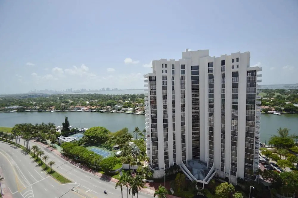 Deluxe Apartments by Design Suites
