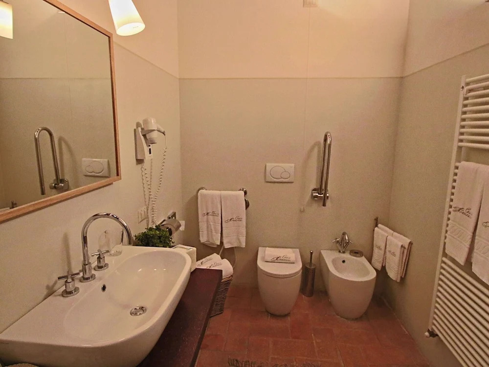 Modern holiday home in Foligno - Loc with pool