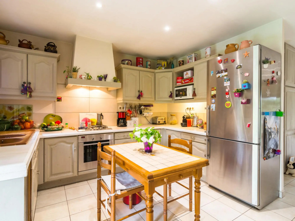 Comfy Holiday Home In Espère With Private Pool