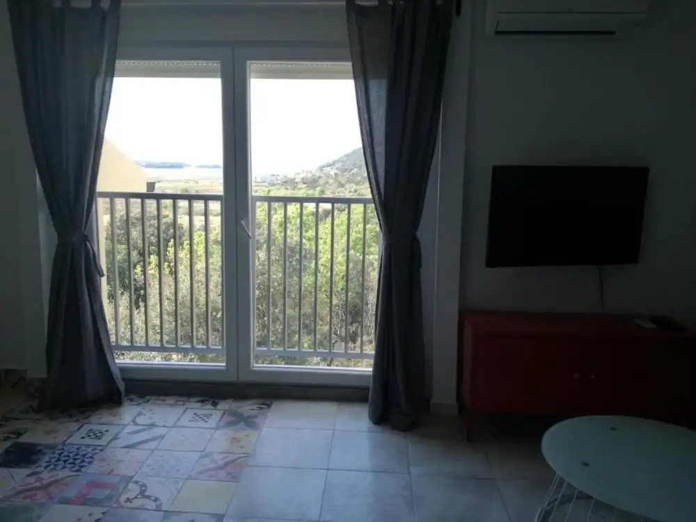 Xena - Comfort and Spacious - A1 Grey
