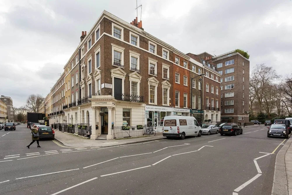 Veeve - Hyde Park Point