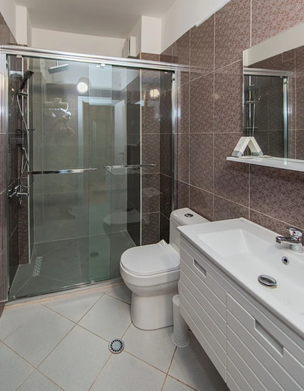 ApartHotel EDA