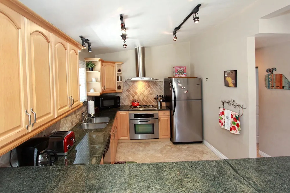 301 32nd St A Jaca 2 Bedroom Duplex