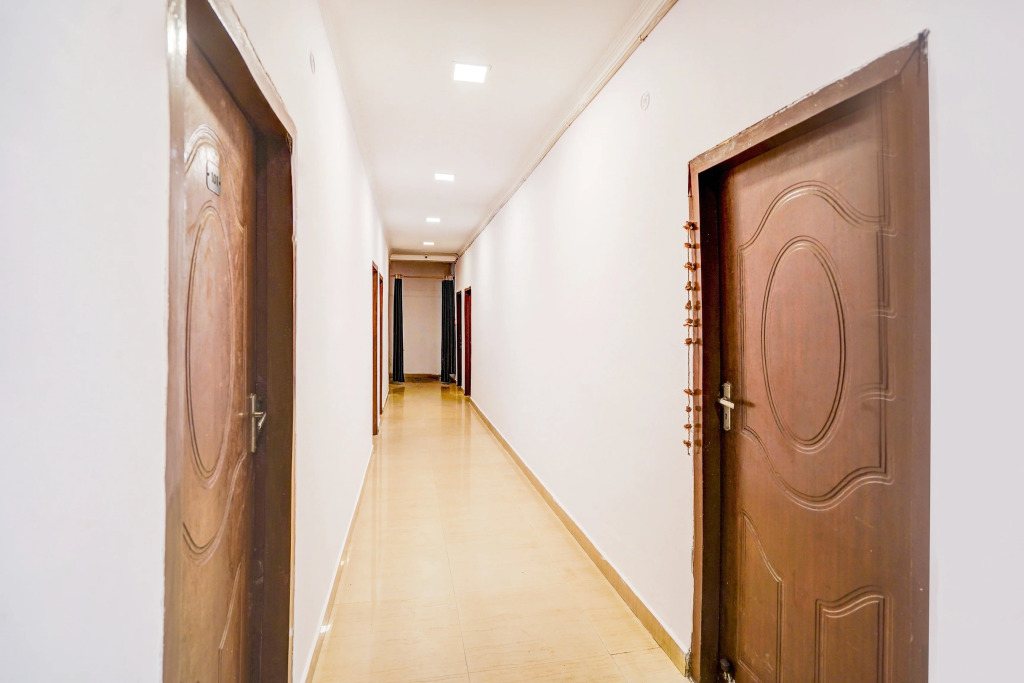Hotel O Jankipuram Vikas Nagar