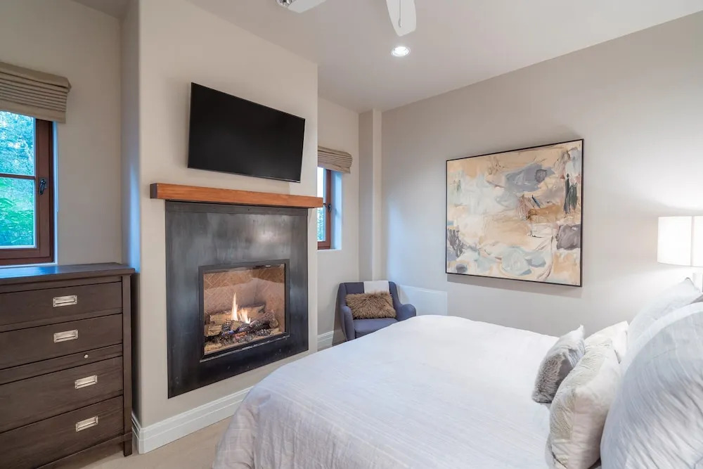 Villas At Cortina 1 4 Bedroom Condo by Alpine Lodging Telluride