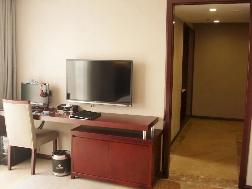Juli Kaixuan Hotel