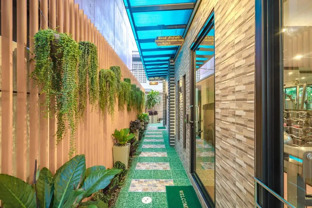 Penyos Residence