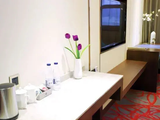 Hongda Hotel (Shengda Plaza Branch of Tianshui High speed Railway Station)