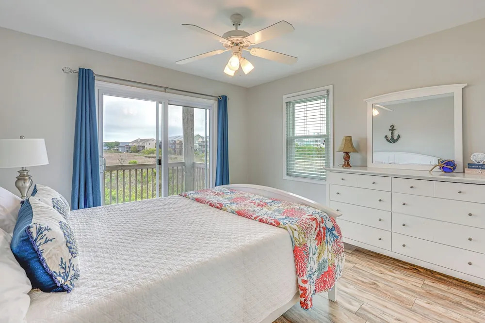 Walk to Surf City Beach: Ocean-view Home w/ Decks!